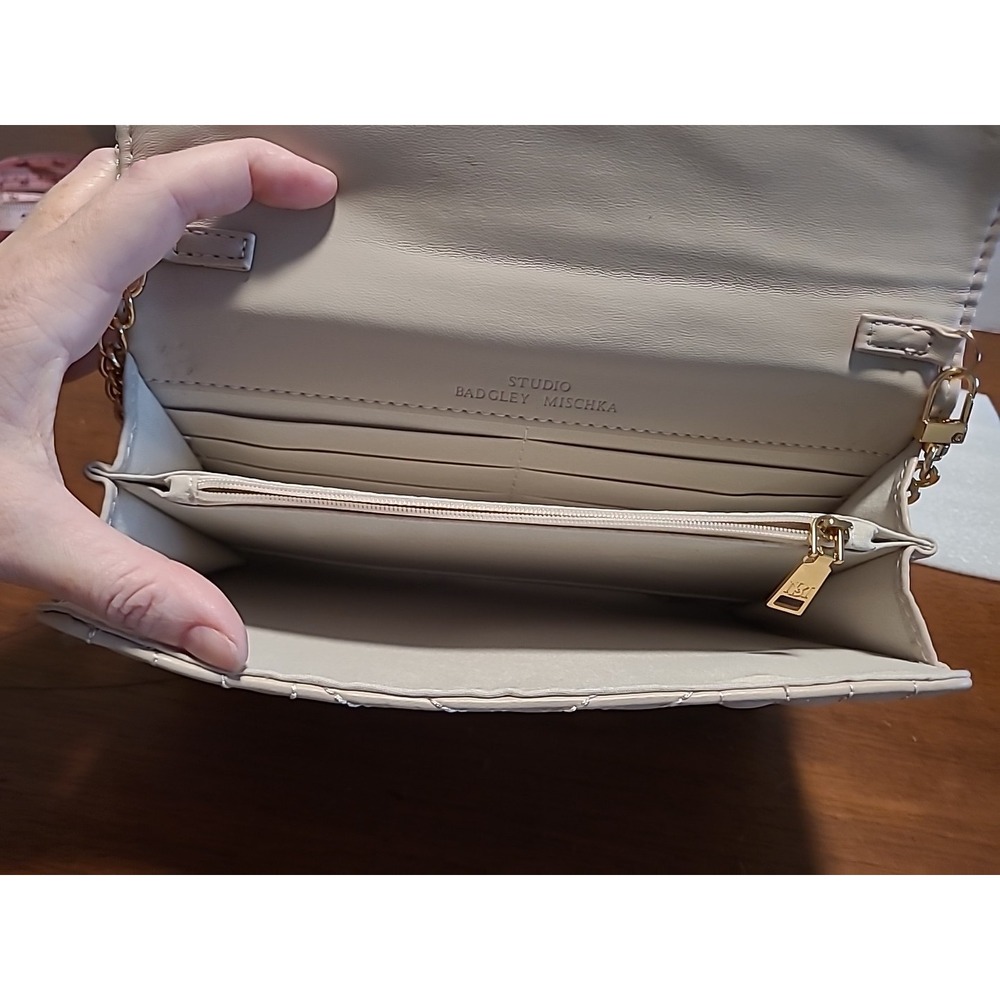 Studio Badgley Mischka Beige Chevron‎ Quilted Chain Strap Crossbody Purse Bag - Picture 8 of 11
